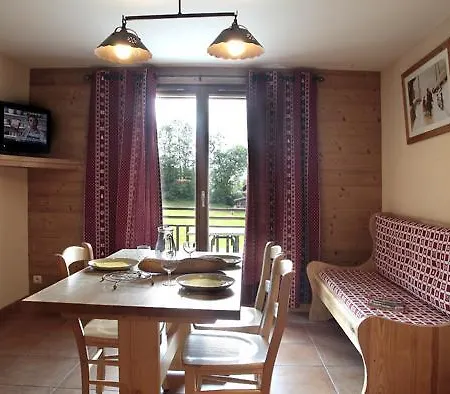 Et Camping L'escale 리조트 르그랑보르낭