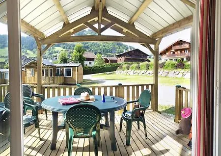 Et Camping L'escale Resort *