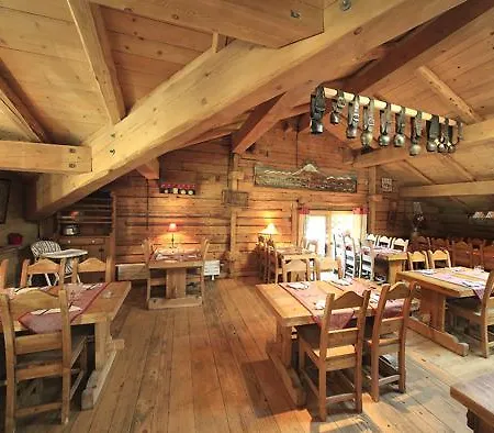 Et Camping L'escale Rezort Le Grand-Bornand